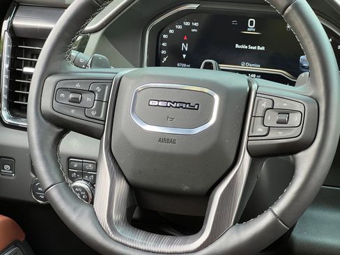 Used 2025 GMC Sierra 1500 Denali Ultimate AWD/4WD image 28