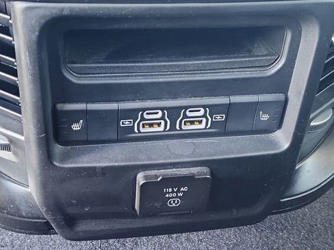 Used 2025 RAM 1500 Laramie image 24