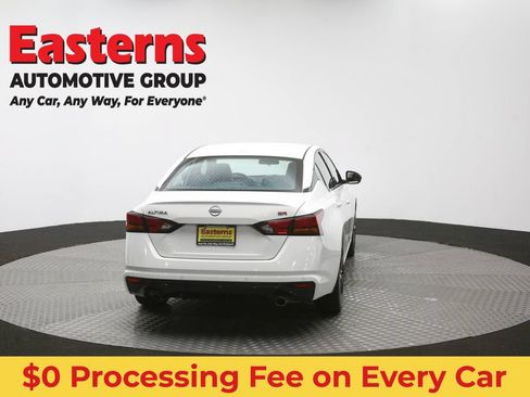 Used 2024 Nissan Altima 2.5 SR FWD image 38