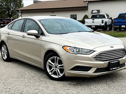 Used 2018 Ford Fusion S image 38