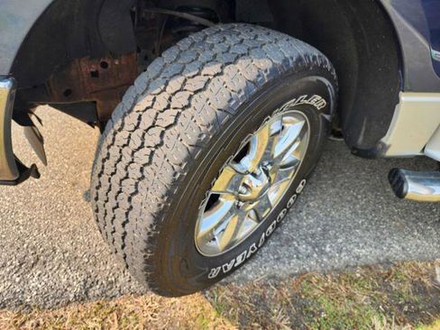 Used 2013 Ford F150 XLT w/ Luxury Equipment Group image 9