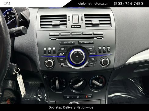 Used 2012 MAZDA MAZDA3 i Touring image 35