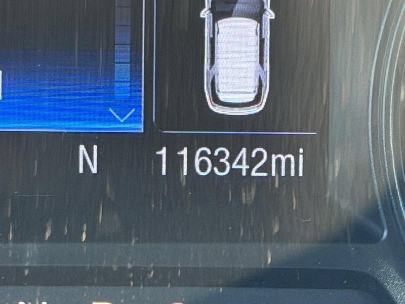Used 2017 Ford Explorer XLT FWD image 20