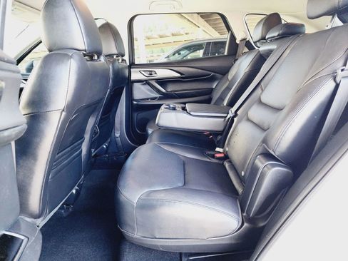 Used 2019 MAZDA CX-9 Touring image 45