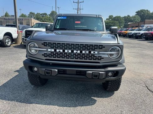 Used 2025 Ford Bronco Badlands AWD/4WD image 4
