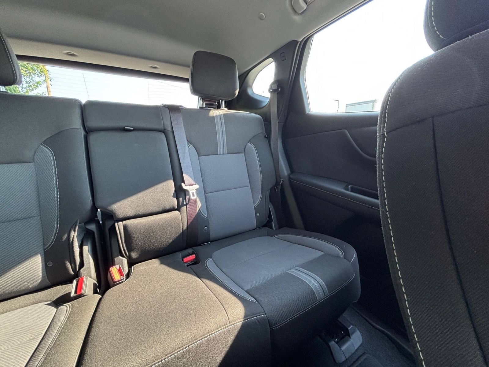 Used 2025 Chevrolet Blazer LT FWD image 37