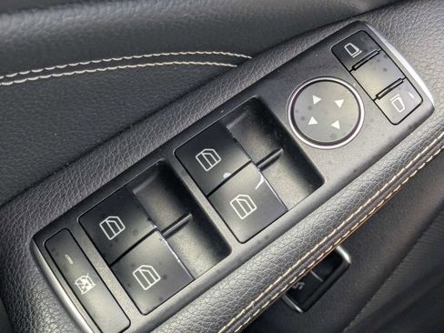 Used 2019 Mercedes-Benz GLA 250 image 30