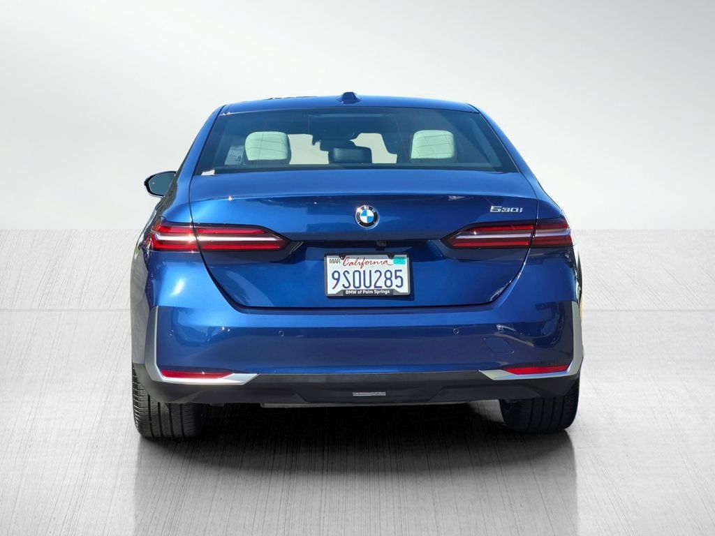 Used 2025 BMW 530i RWD image 5