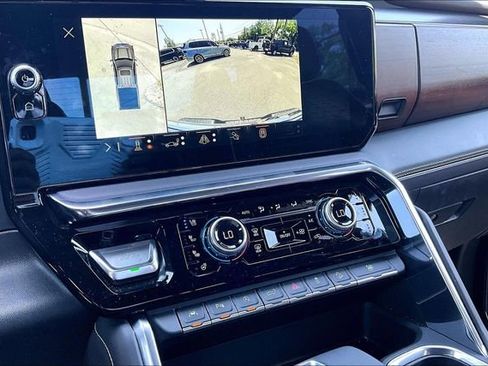 Used 2024 GMC Sierra 1500 Denali Ultimate AWD/4WD image 23