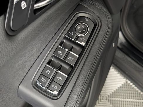 New 2026 Porsche Macan AWD/4WD image 27