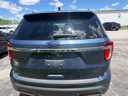 Used 2019 Ford Explorer XLT FWD image 8