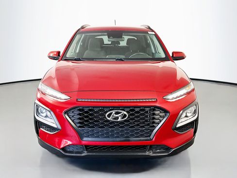Used 2020 Hyundai Kona SEL FWD image 2