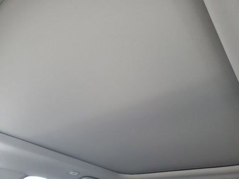 New 2025 Honda Pilot Touring image 38