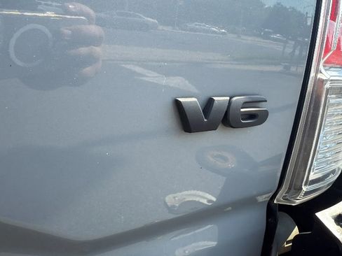 Used 2019 Toyota Tacoma TRD Off-Road image 7