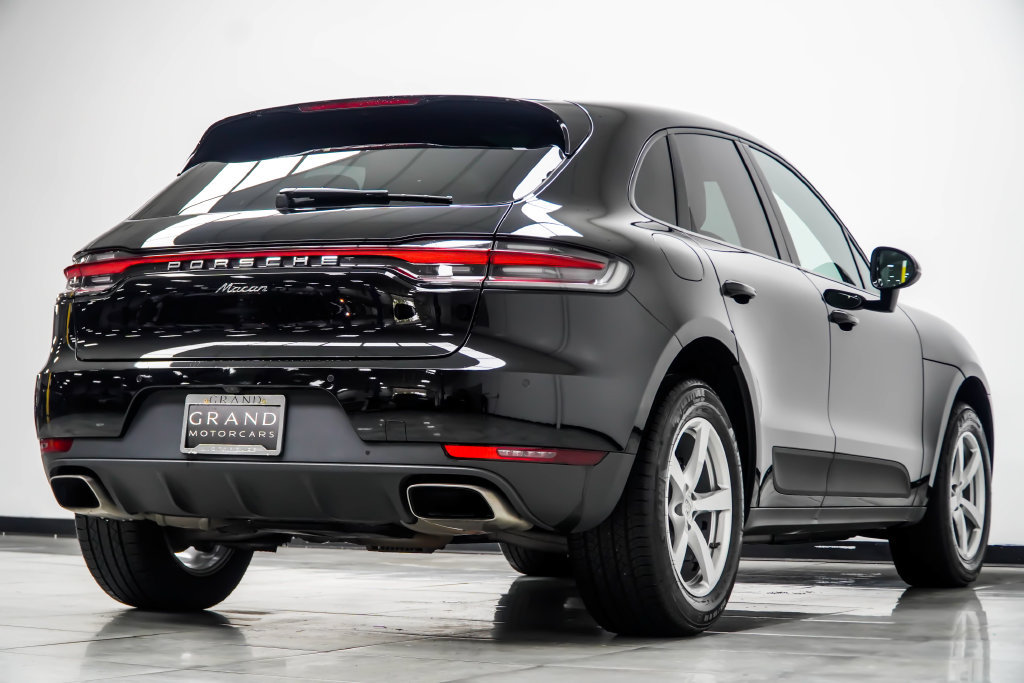 Used 2021 Porsche Macan AWD/4WD image 16