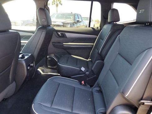 New 2026 Buick Enclave Sport Touring w/ Power Package FWD image 11