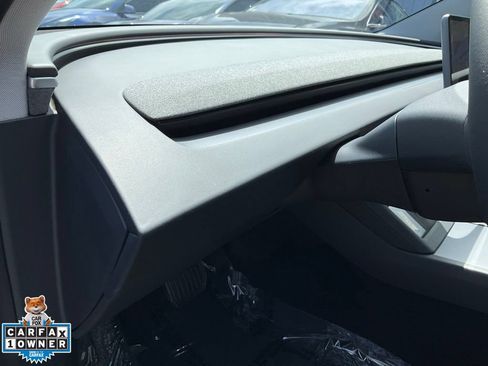 Used 2025 Tesla Model 3 Long Range RWD image 19