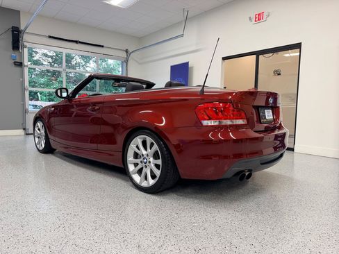 Used 2012 BMW 135i Convertible RWD image 18