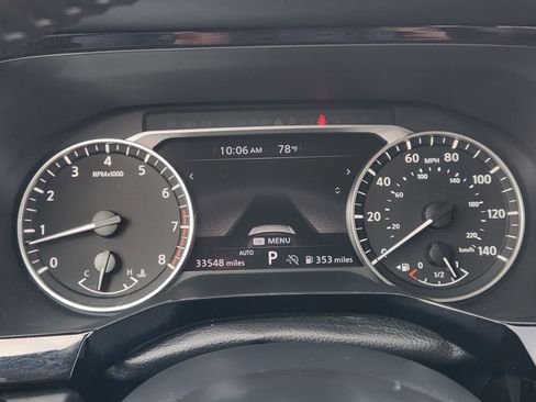 Used 2025 Nissan Pathfinder SV AWD/4WD image 15