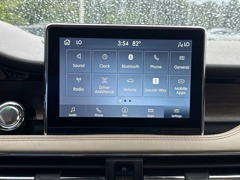 Used 2022 Lincoln Corsair Reserve w/ Equipment Group 201A AWD/4WD image 25