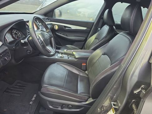Used 2019 INFINITI QX50 Essential w/ Sensory Package image 16