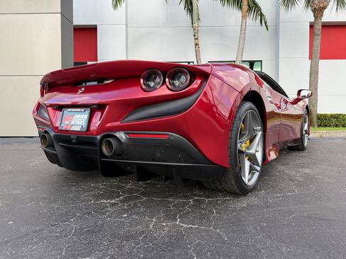 Used 2023 Ferrari F8 Tributo image 18