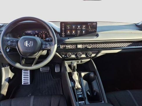 Used 2024 Honda Accord Sport image 12