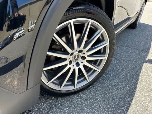 Used 2022 Mercedes-Benz GLB 250 4MATIC image 10