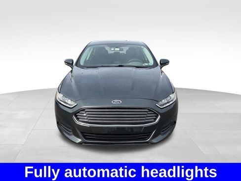 Used 2015 Ford Fusion SE image 10