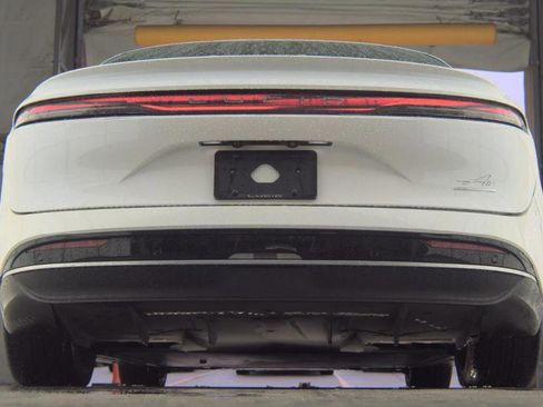 Used 2023 Lucid Air Grand Touring image 7