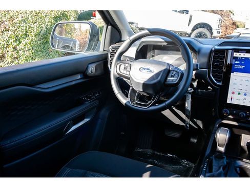 Used 2025 Ford Ranger XLT w/ FX4 Off-Road Package image 13