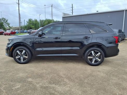 Certified 2022 Kia Sorento EX FWD image 5