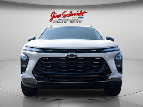 New 2026 Chevrolet Trax ACTIV w/ Driver Confidence Package FWD image 2