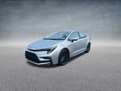 Used 2025 Toyota Corolla SE FWD image 2