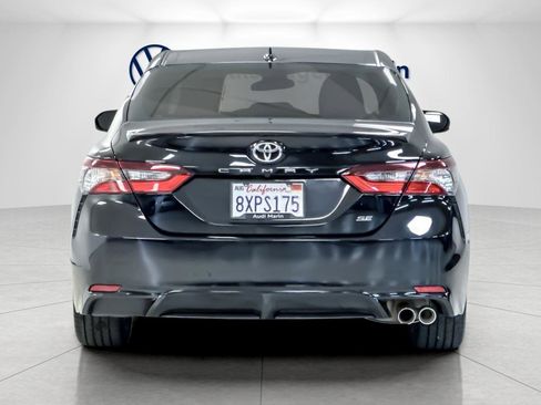 Used 2021 Toyota Camry SE image 4