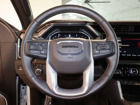Certified 2025 GMC Sierra 1500 Denali AWD/4WD image 10
