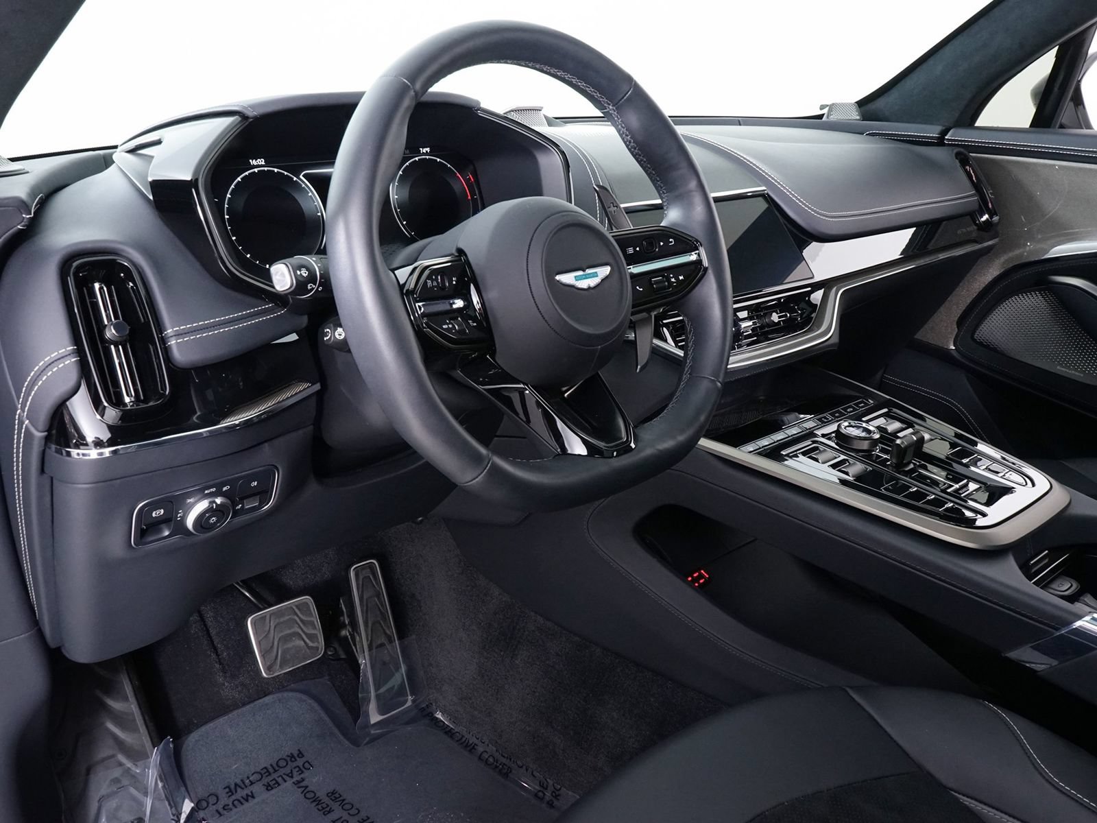 Used 2025 Aston Martin DBX 707 AWD/4WD image 4