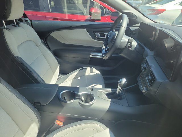 Used 2024 Ford Mustang Convertible RWD image 3