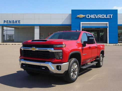 New 2026 Chevrolet Silverado 2500 LT w/ Safety Package AWD/4WD image 1