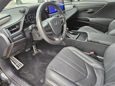 Used 2023 Lexus ES 300h F Sport w/ Accessory Package (Z2) image 2