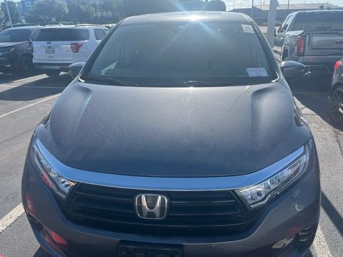 Used 2024 Honda Odyssey Elite image 2