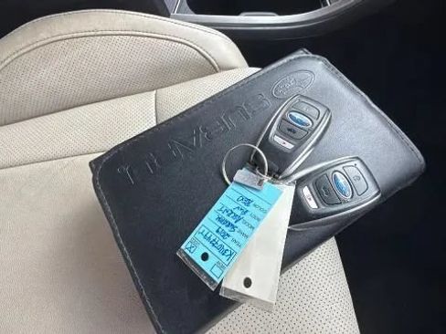 Used 2019 Subaru Ascent Limited AWD/4WD image 16