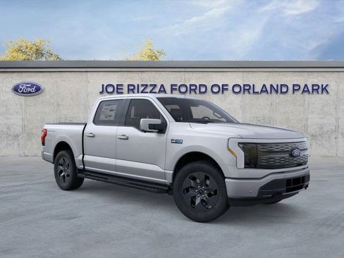 New 2025 Ford F150 Lightning Lariat image 7