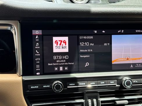 Used 2020 Porsche Macan S AWD/4WD image 13
