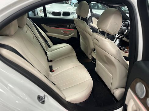 Used 2019 Mercedes-Benz E 300 4MATIC image 38