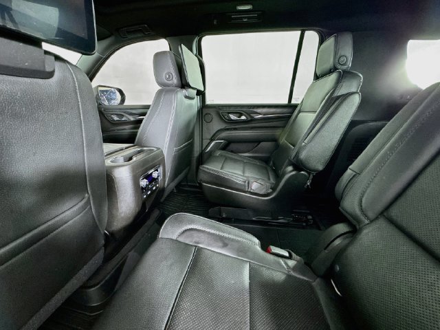 Used 2021 GMC Yukon XL Denali w/ Denali Ultimate Package AWD/4WD image 22