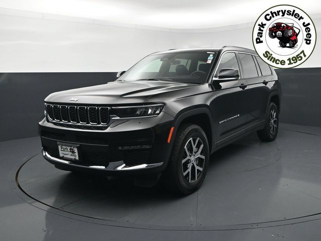 Used 2025 Jeep Grand Cherokee L Limited w/ Trailer Tow Package AWD/4WD image 2