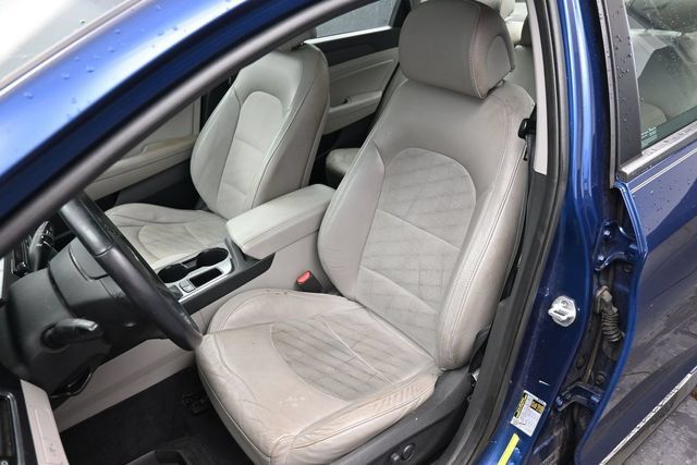 Used 2017 Hyundai Sonata Sport w/ Value Edition Package 02 FWD image 18