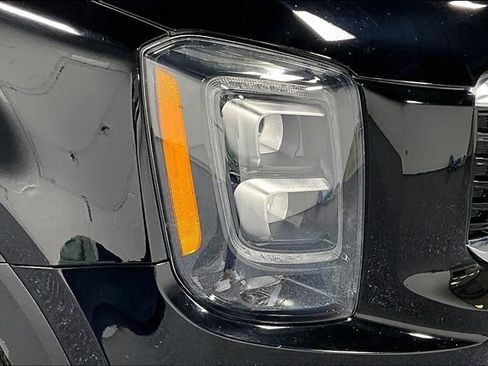 Used 2022 Kia Telluride SX w/ SX Prestige Package AWD/4WD image 28