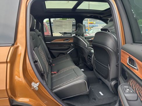 New 2026 Jeep Grand Cherokee Summit AWD/4WD image 22